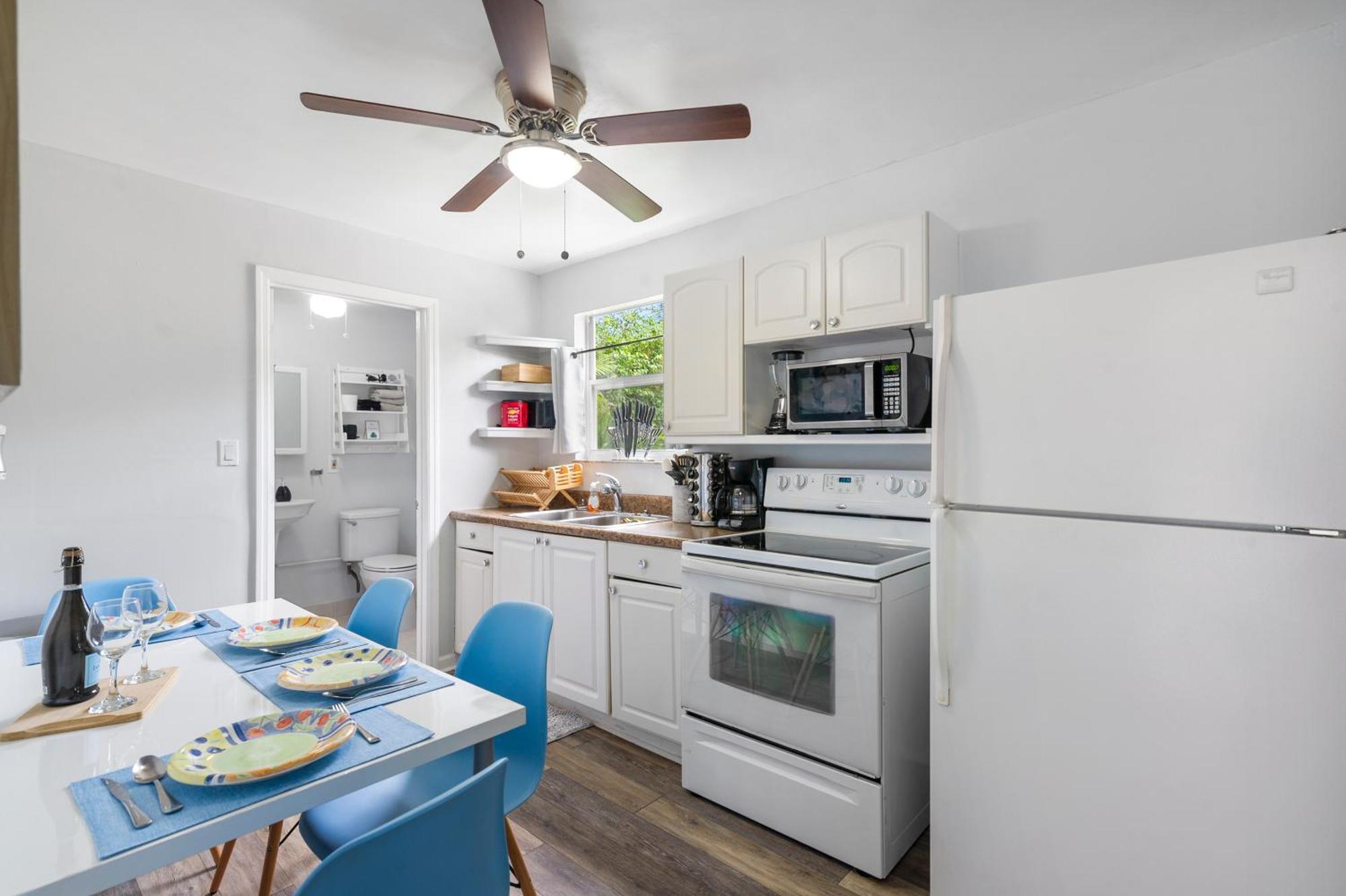 Chic Downtown Vacation Home And Guest Home West Palm Beach Buitenkant foto