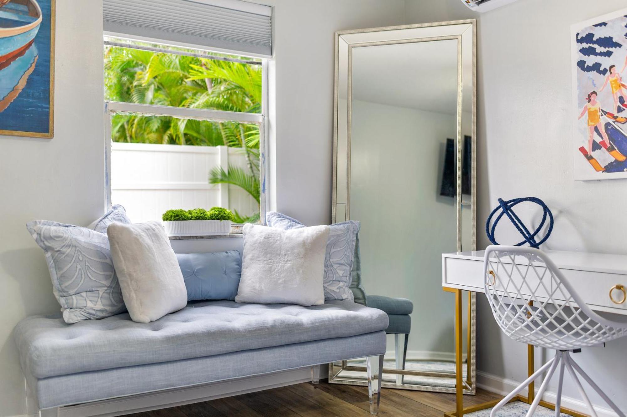 Chic Downtown Vacation Home And Guest Home West Palm Beach Buitenkant foto