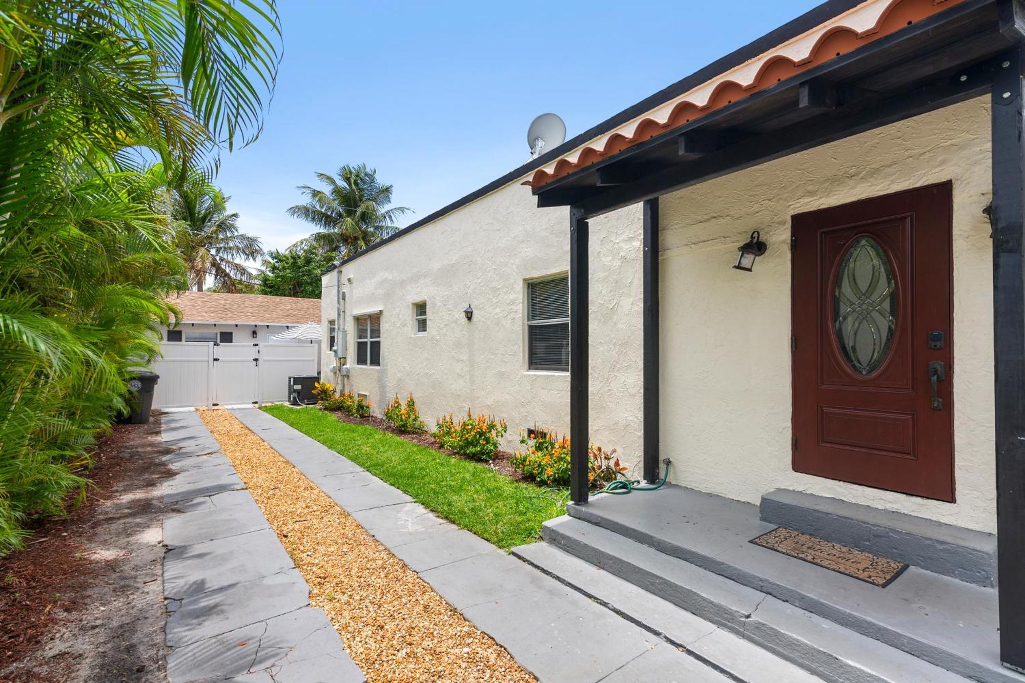 Chic Downtown Vacation Home And Guest Home West Palm Beach Buitenkant foto